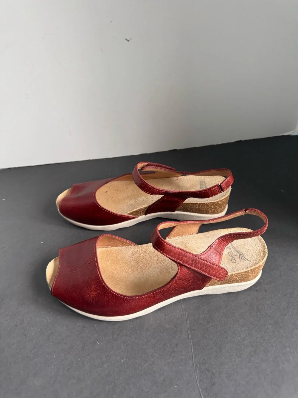 Dansko Marcy Wedge Sandals in red waxy leather. Size EU 39